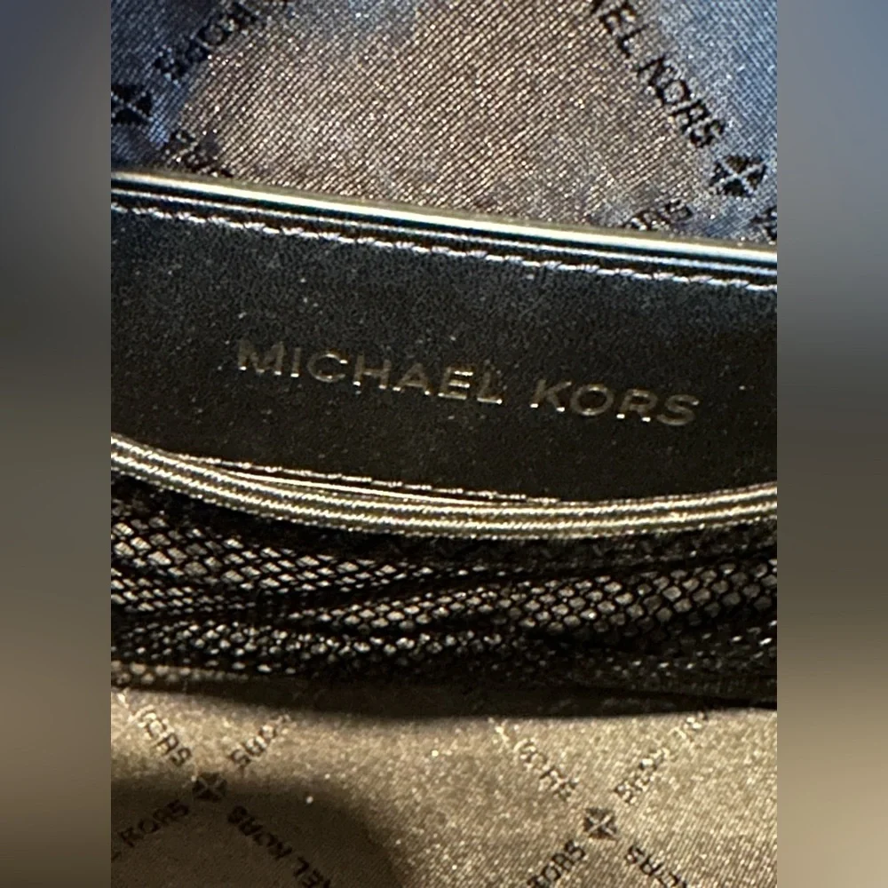 Michael Kors mk michael